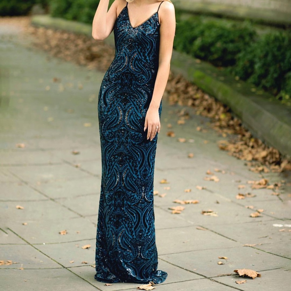 XSCAPE 2059x prom dress